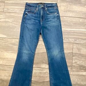 Veronica Beard - The Beverly Skinny Flare - Size 8 - Waist 29' Inseam 34"